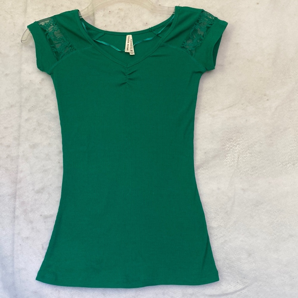 Color Story Green Soft Feminine Lace Insert Cap Sleeve Tee  Junior Medium